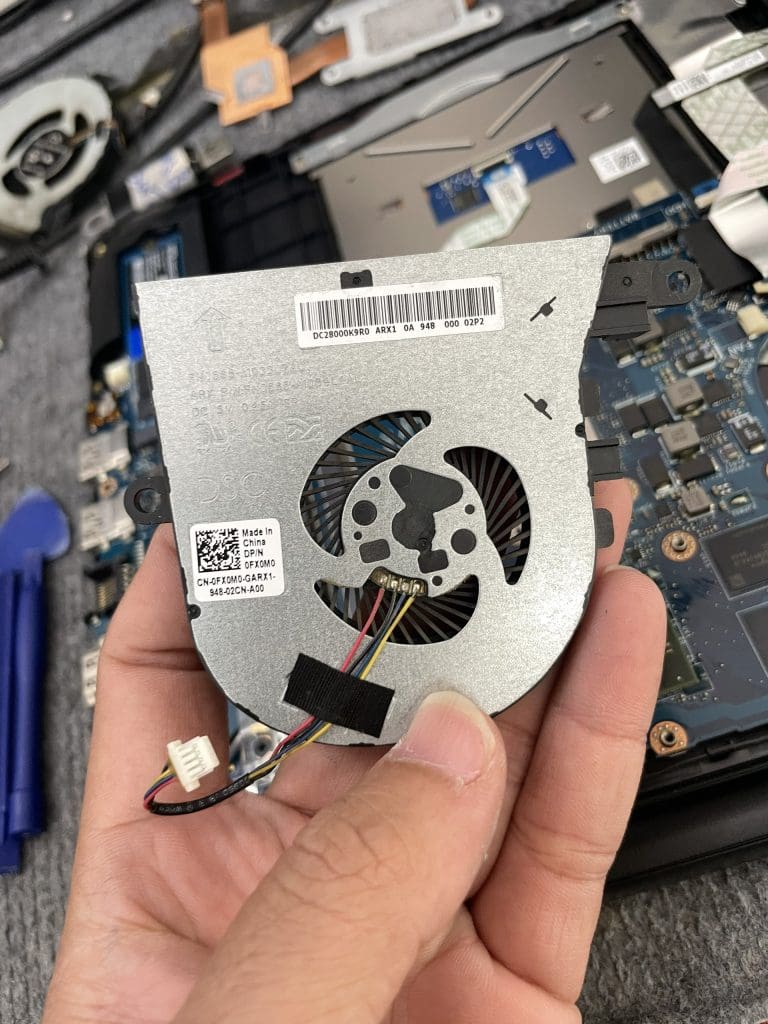 DỊCH VỤ LAPTOP 3 THAY QUẠT LAPTOP 1
